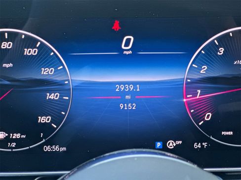 Certified 2025 Mercedes-Benz GLC 300 image 30