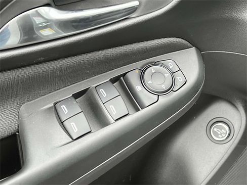 Used 2025 Buick Envista Preferred w/ Convenience I Package image 14