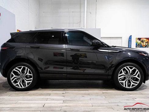 Used 2022 Land Rover Range Rover Evoque SE image 32