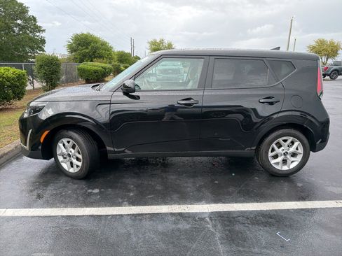 Used 2025 Kia Soul LX w/ LX Technology Package image 15