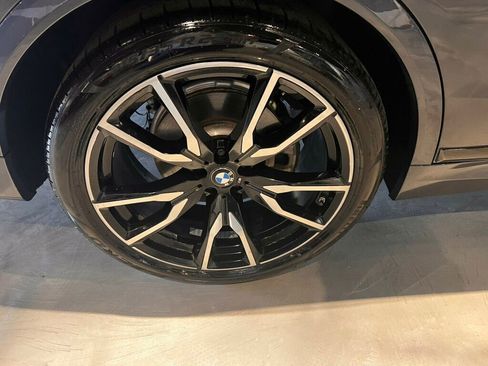 Used 2020 BMW X7 xDrive40i w/ M Sport Package image 11
