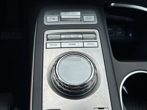 Used 2025 Genesis GV70 2.5T AWD/4WD image 27