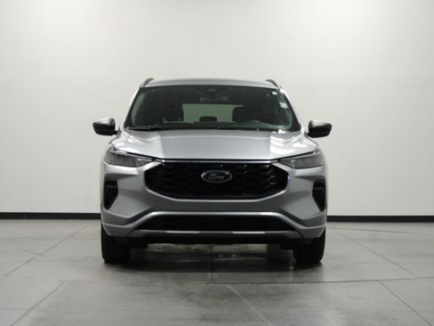 Used 2024 Ford Escape ST-Line w/ Tech Pack #1 FWD image 9