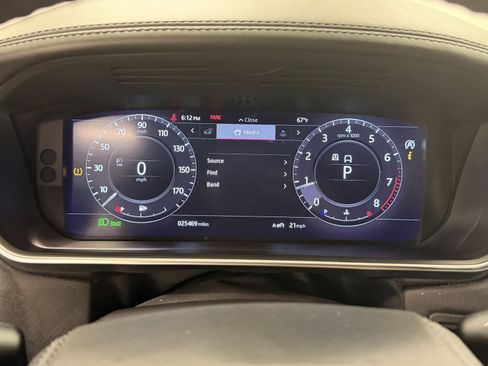 Used 2020 Land Rover Range Rover Autobiography image 10