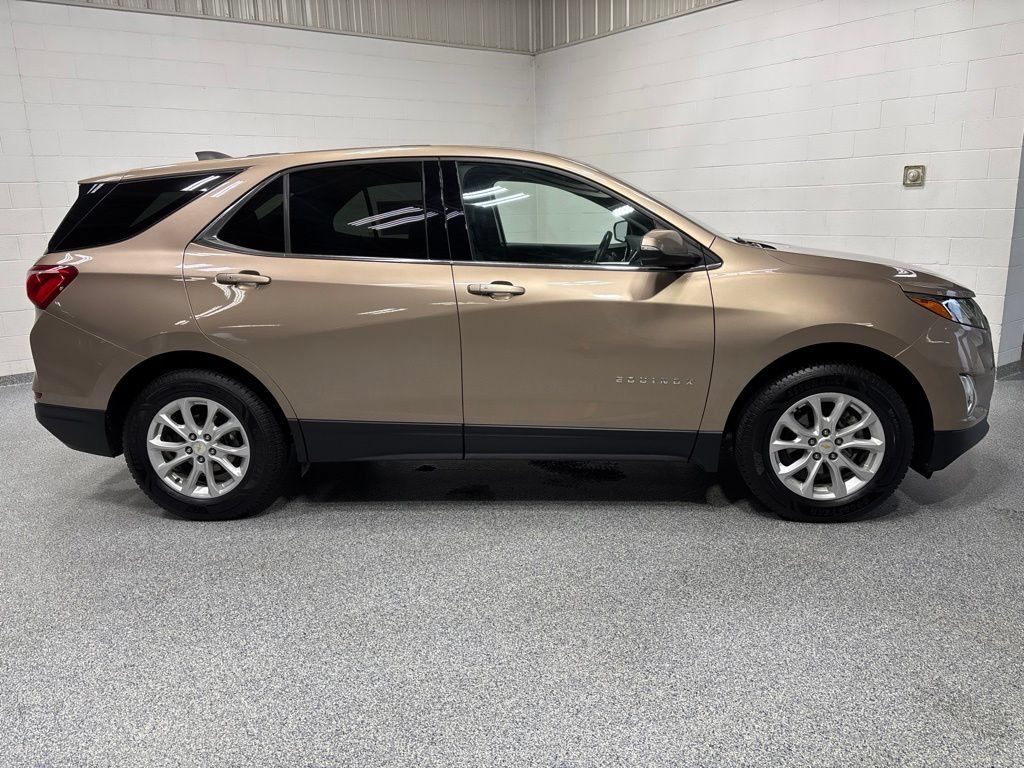 Used 2018 Chevrolet Equinox LT AWD/4WD image 8