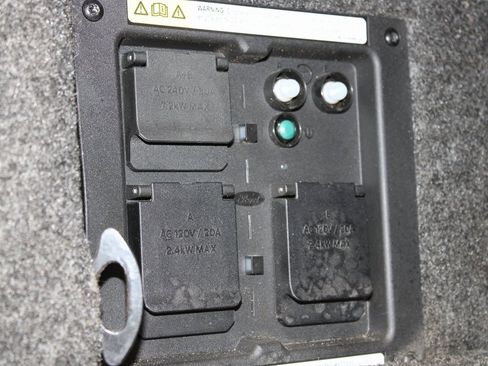 Used 2022 Ford F150 Platinum w/ Equipment Group 701A High image 46