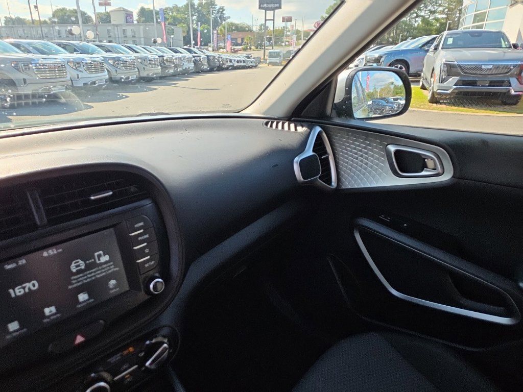 Used 2021 Kia Soul X-Line FWD image 18