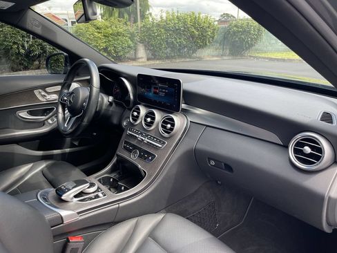 Used 2019 Mercedes-Benz C 300 4MATIC Sedan image 30