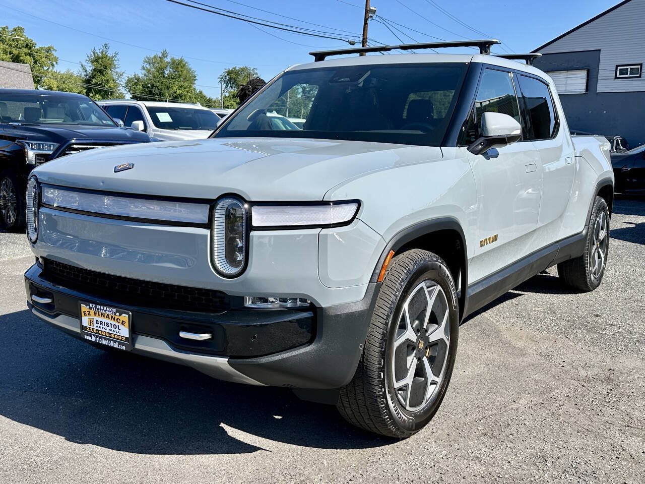 Used 2022 Rivian R1T Adventure AWD/4WD image 3