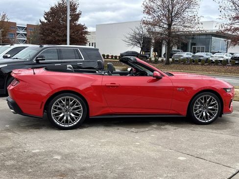 Used 2024 Ford Mustang GT Premium image 2