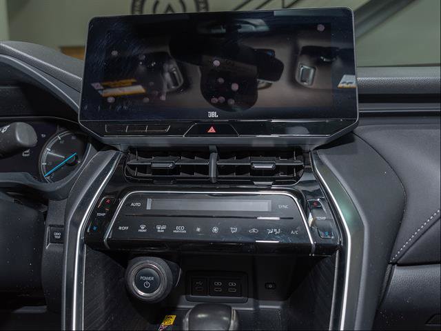 Used 2024 Toyota Venza XLE AWD/4WD image 14