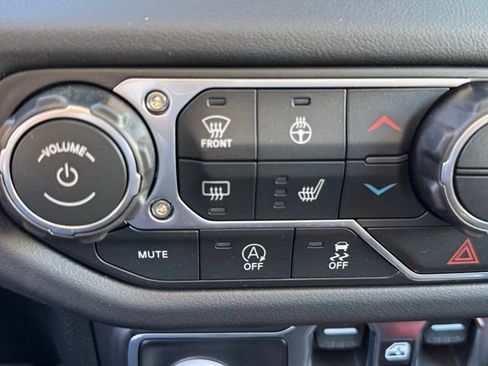 New 2026 Jeep Gladiator Mojave image 23