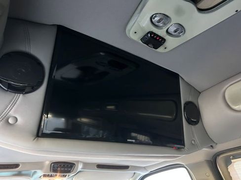 Used 2014 GMC Savana 1500 RWD image 21