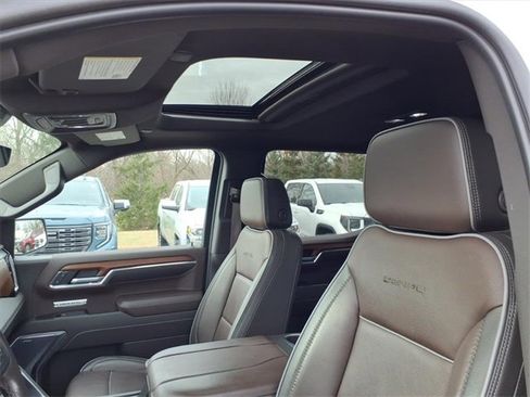 Used 2023 GMC Sierra 1500 Denali w/ Denali Reserve Package image 19