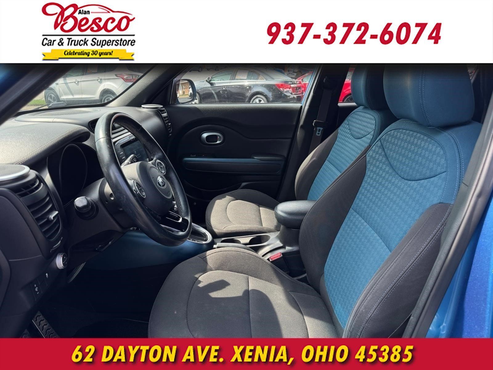 Used 2015 Kia Soul + w/ Audio Package FWD image 10