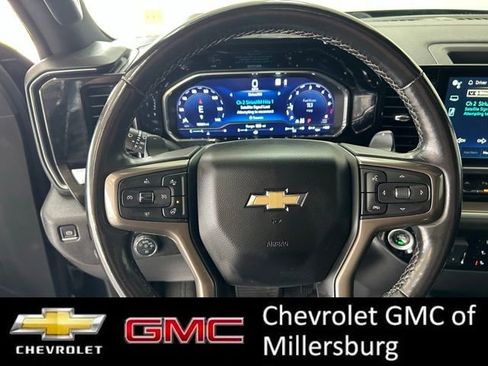 Used 2022 Chevrolet Silverado 1500 High Country w/ Technology Package AWD/4WD image 18
