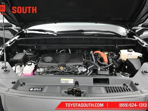 Used 2023 Toyota Highlander Platinum AWD/4WD image 40