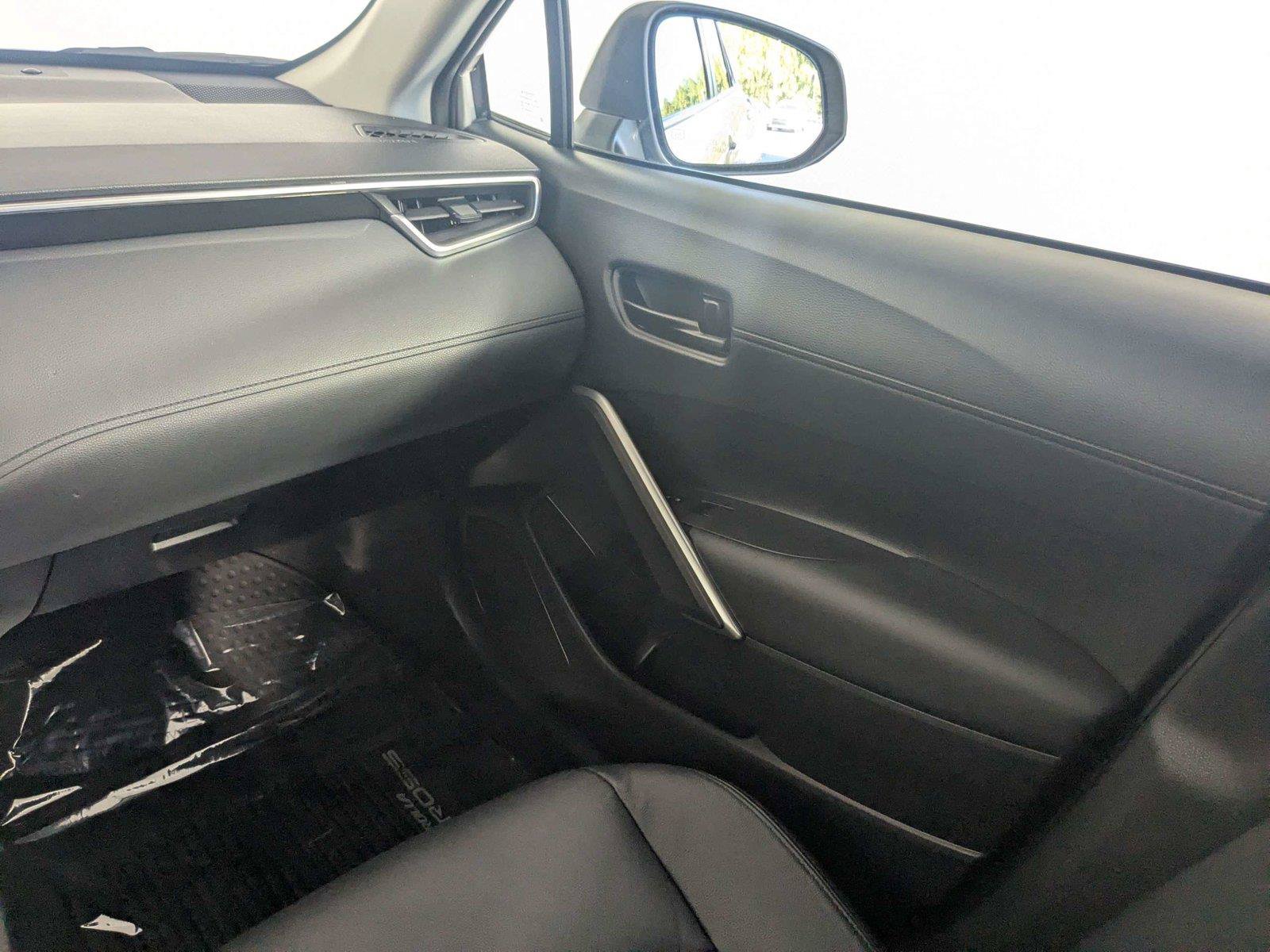 Certified 2023 Toyota Corolla Cross LE FWD image 38