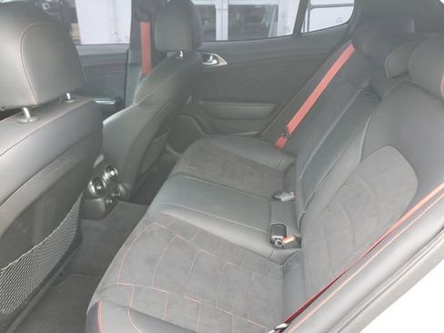 Certified 2023 Kia Stinger GT2 image 7