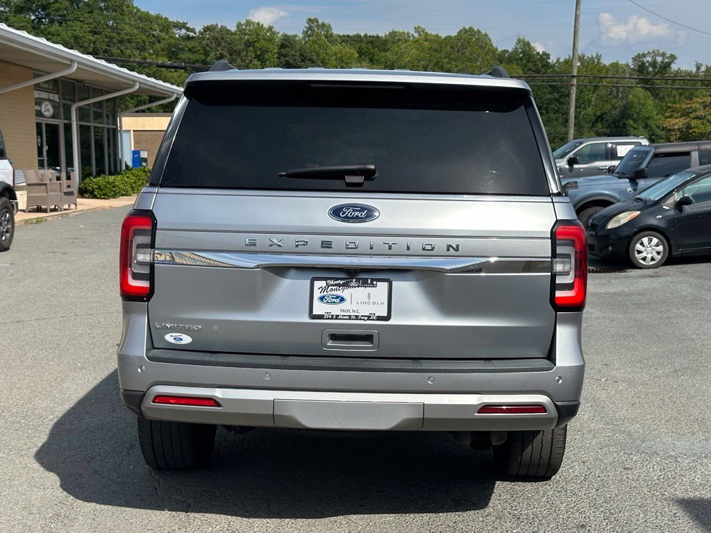 Used 2023 Ford Expedition Limited AWD/4WD image 9