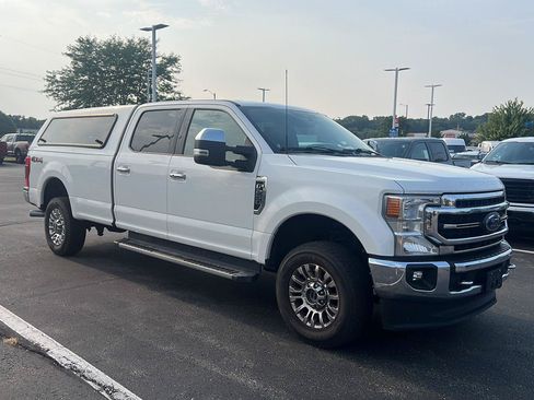 Used 2022 Ford F250 Lariat w/ Lariat Ultimate Package AWD/4WD image 2