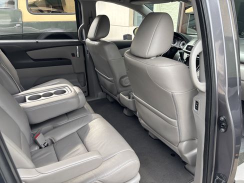 Used 2016 Honda Odyssey EX-L image 42