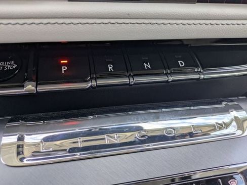 New 2026 Lincoln Aviator AWD image 14