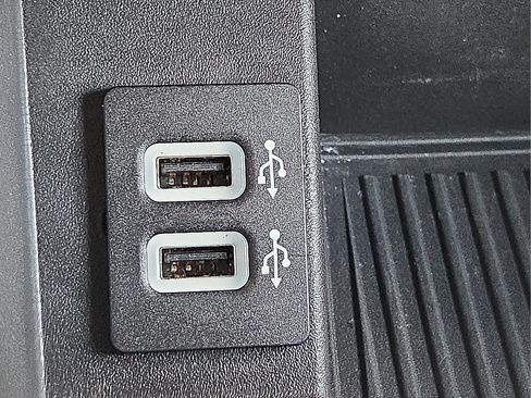 Used 2018 Ford F150 XL w/ Equipment Group 101A Mid RWD image 22