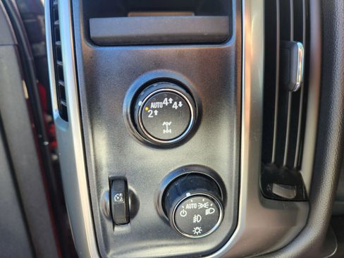 Used 2018 Chevrolet Silverado 1500 LT w/ All Star Edition image 25