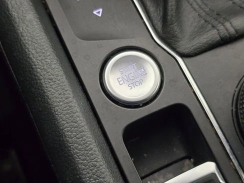 Used 2021 Volkswagen Atlas SEL image 37