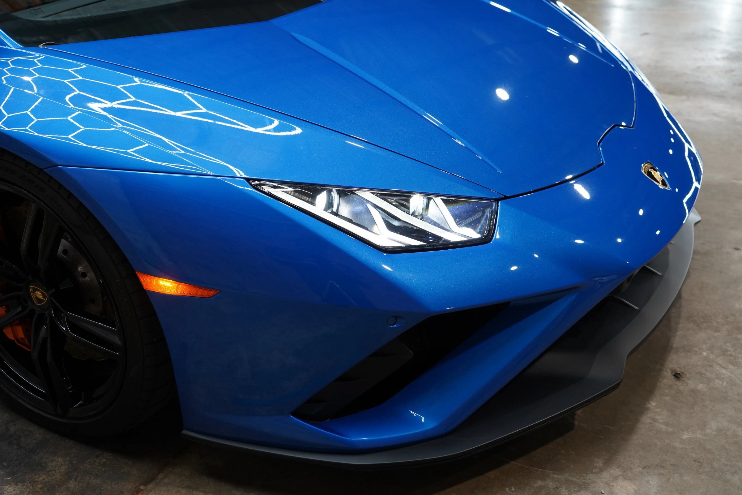 Used 2020 Lamborghini Huracan EVO RWD image 85