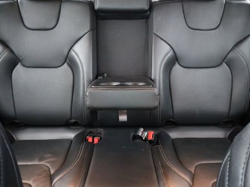 Used 2020 Jeep Cherokee Limited image 38