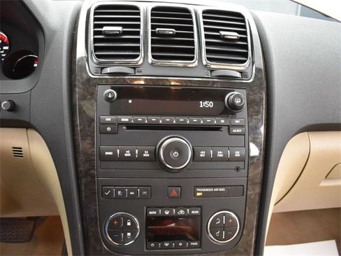 Used 2012 GMC Acadia Denali image 12