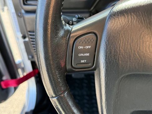 Used 2003 Jeep Wrangler X image 17