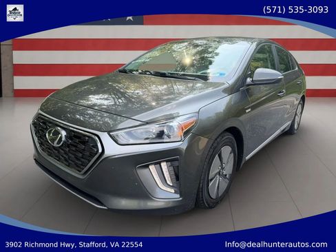 Used 2020 Hyundai Ioniq SE FWD image 1