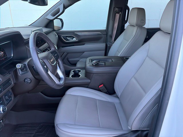 Used 2022 GMC Yukon SLT w/ SLT Luxury Package AWD/4WD image 5