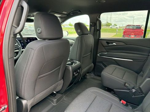 New 2026 Chevrolet Traverse LT AWD/4WD image 17