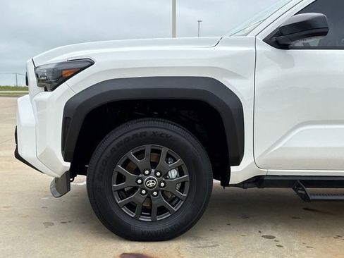 Used 2026 Toyota 4Runner SR5 AWD/4WD image 5