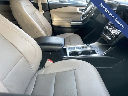 Certified 2021 Ford Explorer Limited w/ Equipment Group 301A RWD image 10