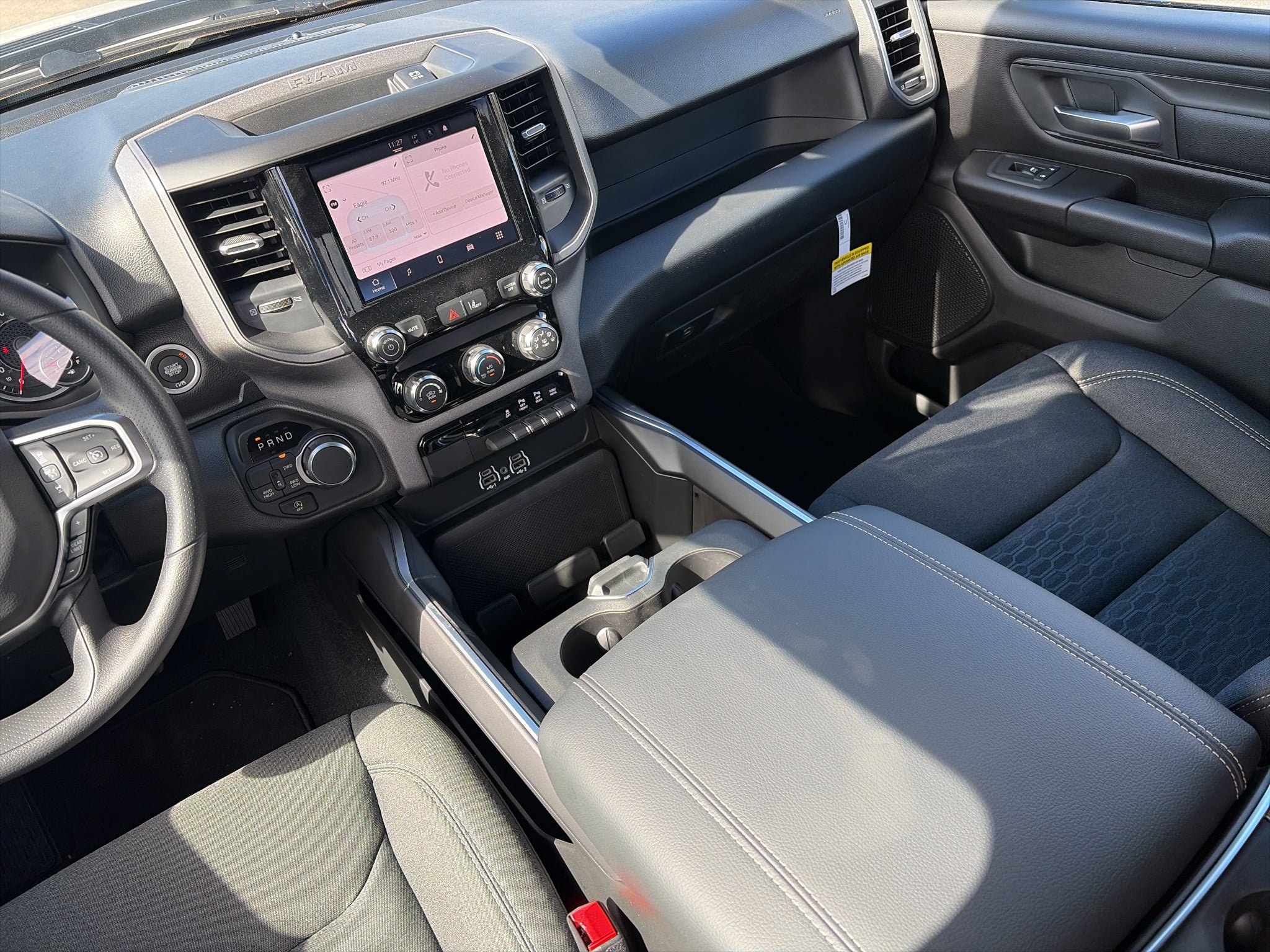 New 2027 RAM 1500 Express AWD/4WD image 9