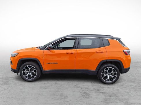 Certified 2026 Jeep Compass Limited AWD/4WD image 2