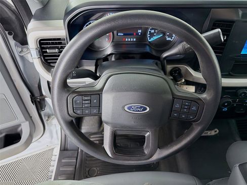 Used 2023 Ford F250 XL w/ FX4 Off-Road Package AWD/4WD image 3