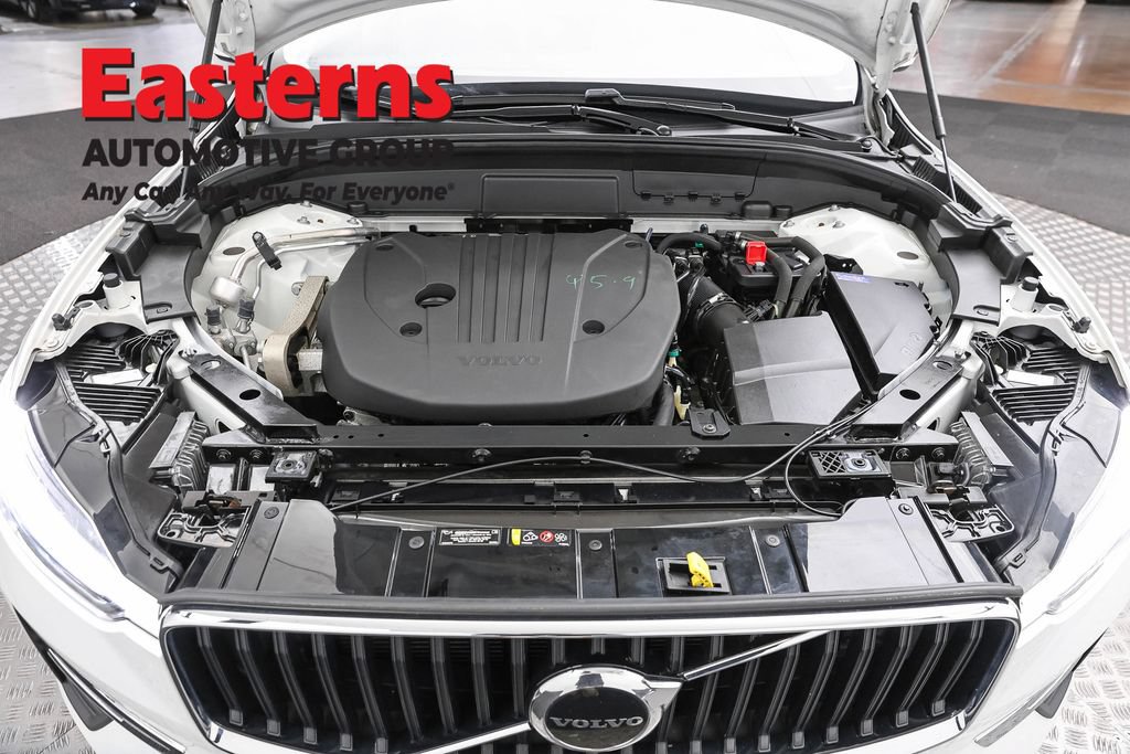 Used 2022 Volvo XC60 B5 Momentum AWD/4WD image 8