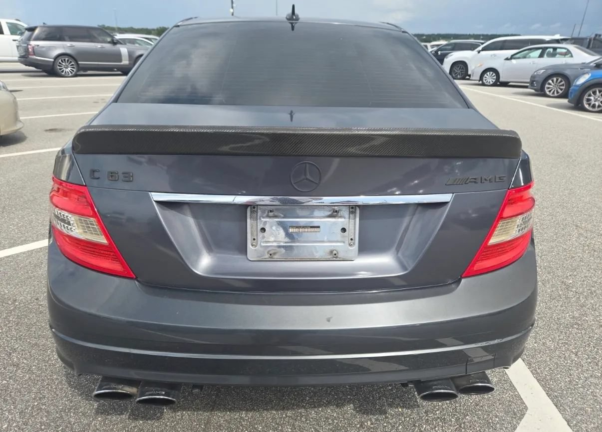 Used 2009 Mercedes-Benz C 63 AMG Sedan image 4
