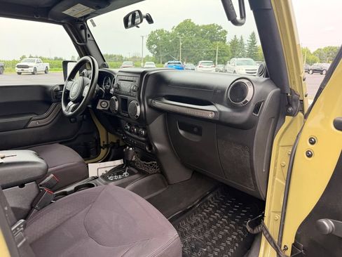 Used 2013 Jeep Wrangler Unlimited Sport AWD/4WD image 29