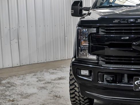 Used 2019 Ford F250 Lariat w/ Lariat Ultimate Package image 50