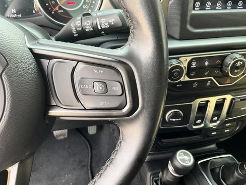 Used 2021 Jeep Wrangler Sport AWD/4WD image 29