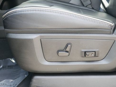 Used 2024 RAM 2500 Limited image 15