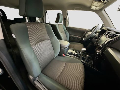 Used 2024 Toyota 4Runner TRD Off-Road image 32