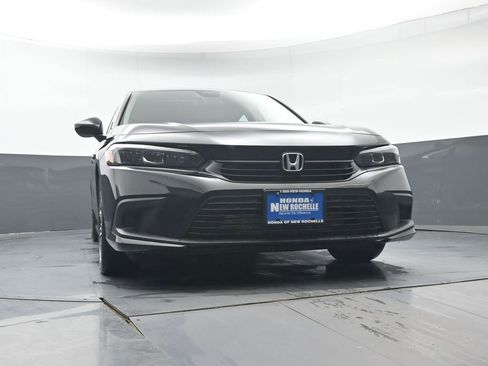 Certified 2024 Honda Civic EX image 35